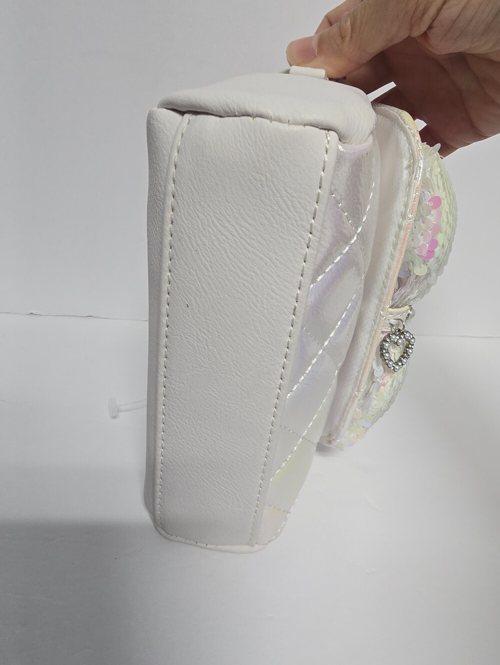NWT OMG Accessories White Pearlescent Sequin Bow Bling Ring Handle Crossbod Bag - Picture 8 of 13